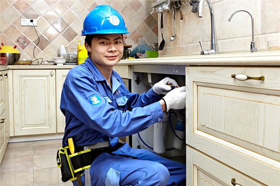 深圳恒大帝景高層住宅的樣板房，由左右手提供家具定制安裝及售后維修服務(wù)