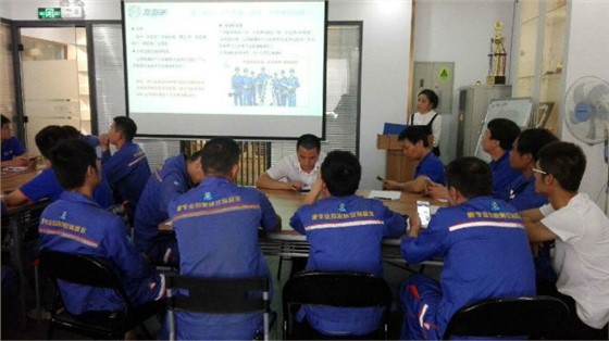 師傅培訓(xùn)，安裝工人需要專門培訓(xùn)