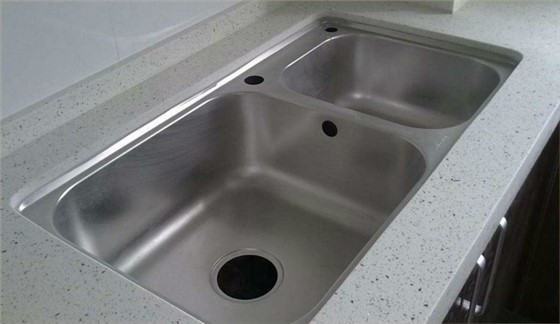 櫥柜臺(tái)下盆安裝教程，櫥柜臺(tái)下盆怎么安裝才牢固