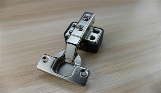 81衣柜門合葉的安裝方法是什么，衣柜門合葉安裝攻略