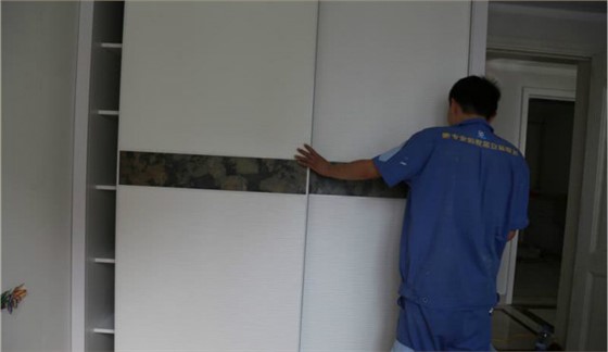 衣柜安裝公司哪個好，衣柜安裝公司現(xiàn)在的情況
