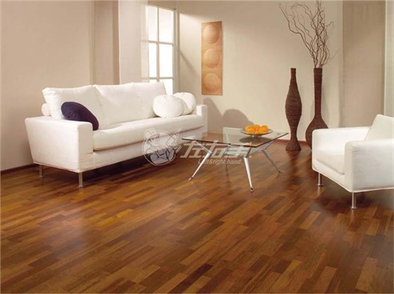 木地板和瓷磚哪個(gè)好？