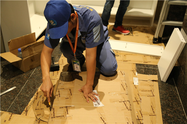 左右手丨為什么要提供專業(yè)的家具拆裝服務(wù)？