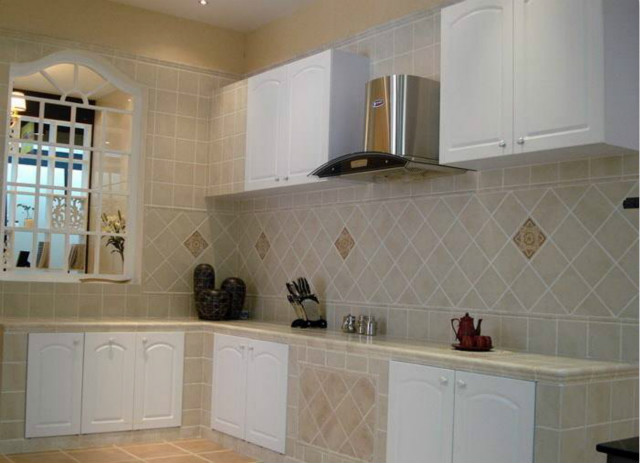 瓷片櫥柜拉籃安裝方法，安裝過(guò)程容易出現(xiàn)的錯(cuò)誤要注意