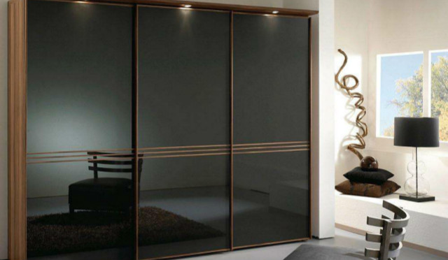 平開門衣柜鏡子安裝方法分那幾步，正確的注意事項(xiàng)是什么？