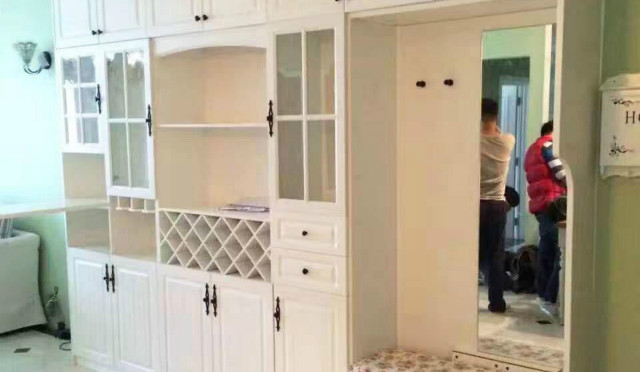 131衣柜鏡子怎么安裝最好，衣柜鏡子安裝步驟是什么