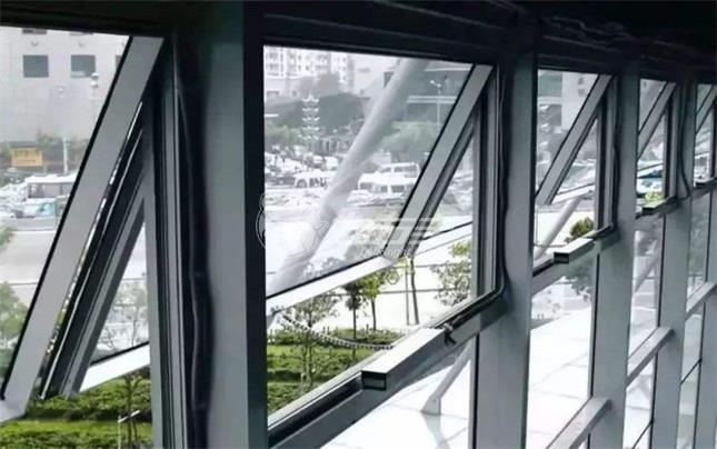 窗戶到底內(nèi)開好還是外開好？看完這對比，應(yīng)該知道怎么選擇了！