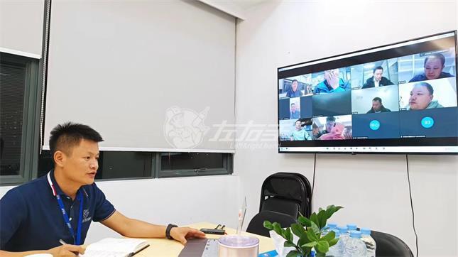 雙十一左右手的奮斗紀念日——1個組織、1個目標、1個指令、1起努力！