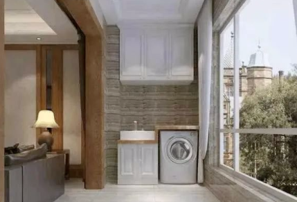 美式陽臺家具：陽臺裝吊柜還是地柜？