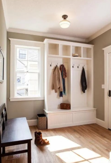 衣帽間裝修設(shè)計(jì)：多功能的玄關(guān)柜衣帽間裝修案例！