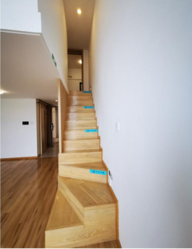 多層復(fù)合實(shí)木地板：地板的分類和優(yōu)缺點(diǎn)，實(shí)木地板、實(shí)木復(fù)合地板、強(qiáng)化地板