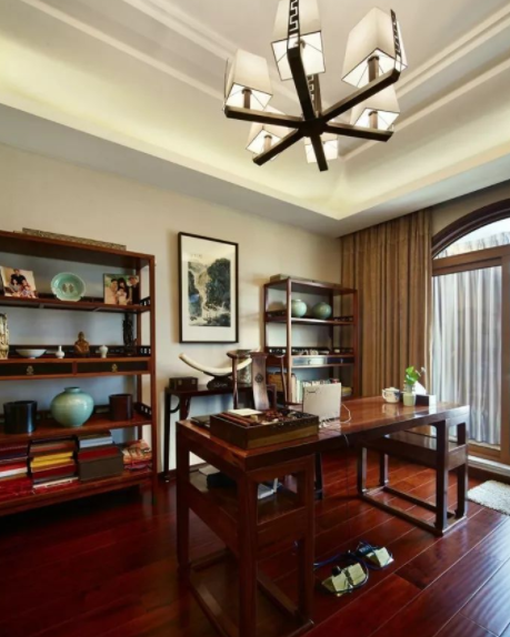武漢家裝案例：現(xiàn)代中式家裝風格 家具如果搭配？