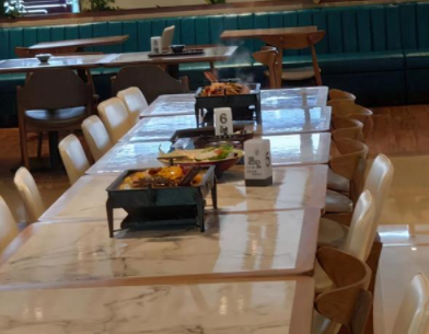 西餐廳家具：做餐飲怎樣才能選好餐廳家具？開餐廳買餐桌椅需要注意什么？