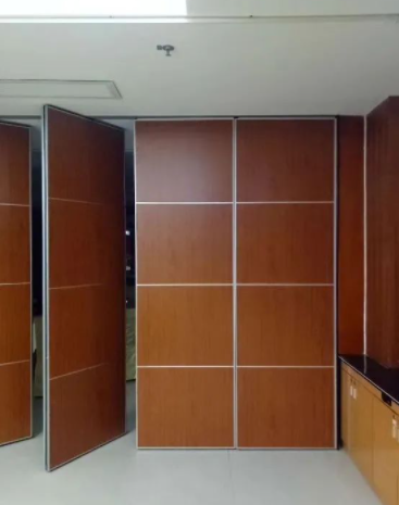 成都軟裝設(shè)計(jì)：家居家具酒店餐廳軟裝設(shè)計(jì)屏風(fēng)隔斷折疊門(mén)