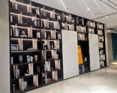 鋁制工藝品：鋁制家具成行業(yè)新寵，助力家居產業(yè)環(huán)保升級