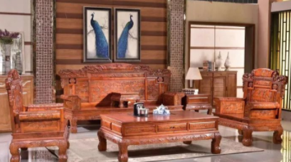 香樟木家具：香樟木沙發(fā)的優(yōu)點(diǎn)有哪些？