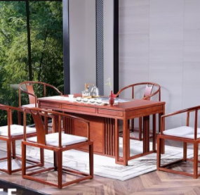 木制雕刻工藝品：如何看紅木家具雕刻工藝的優(yōu)劣呢？