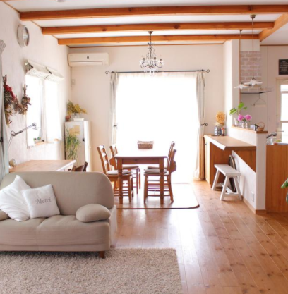 日本奇葩公寓：全屋采用原木家具，這個日本公寓溫暖又治愈