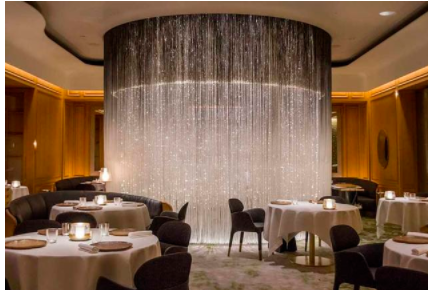 實(shí)木餐桌椅：做餐飲怎樣才能選好餐廳家具？開餐廳買餐桌椅需要注意什么？