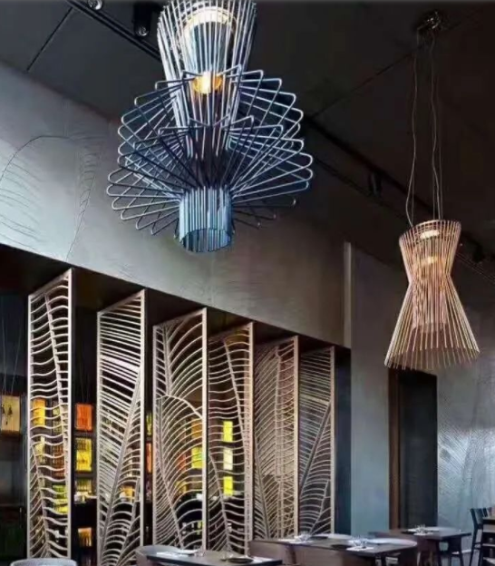 不銹鋼屏風(fēng)隔斷：客廳歐式不銹鋼屏風(fēng)金屬屏風(fēng)定制廠(chǎng)家