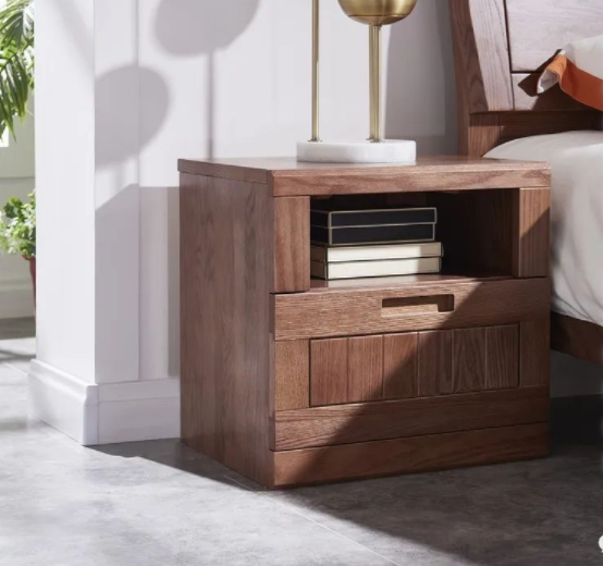 【裝修風(fēng)水禁忌】床頭柜風(fēng)水禁忌，這樣擺家運(yùn)不好！