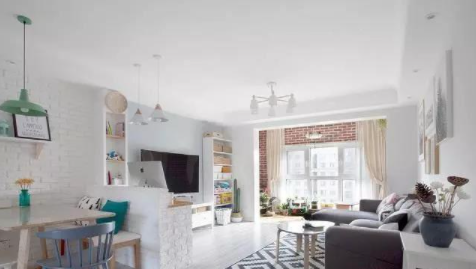 新型實(shí)木櫥柜門板，櫥柜門板哪種材料環(huán)保?