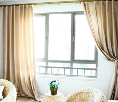 【窗簾布藝加盟】家裝室內(nèi)窗簾什么材質(zhì)比較好呢？