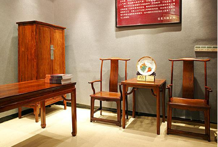 【紅木家具寒冬知識(shí)】硬木家具分類有哪些？按選材和風(fēng)格來(lái)選擇