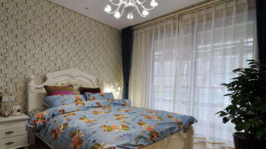 【布藝窗簾搭配】怎么窗簾選購，主臥室窗簾什么顏色好？