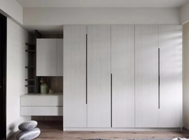 省錢衣柜做法技巧，衣柜怎么裝省錢實(shí)用？